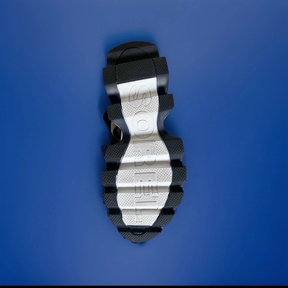 Sorrel Women's Kinetic Y- Strap Sporty Sandal Black Leather Sz 7 US NL 3567-010 - Picture 4 of 7